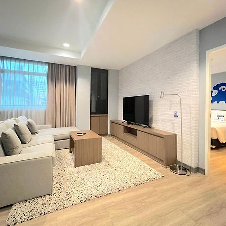 Kokotel Bangkok Dheva Thonglor Zewnętrze zdjęcie