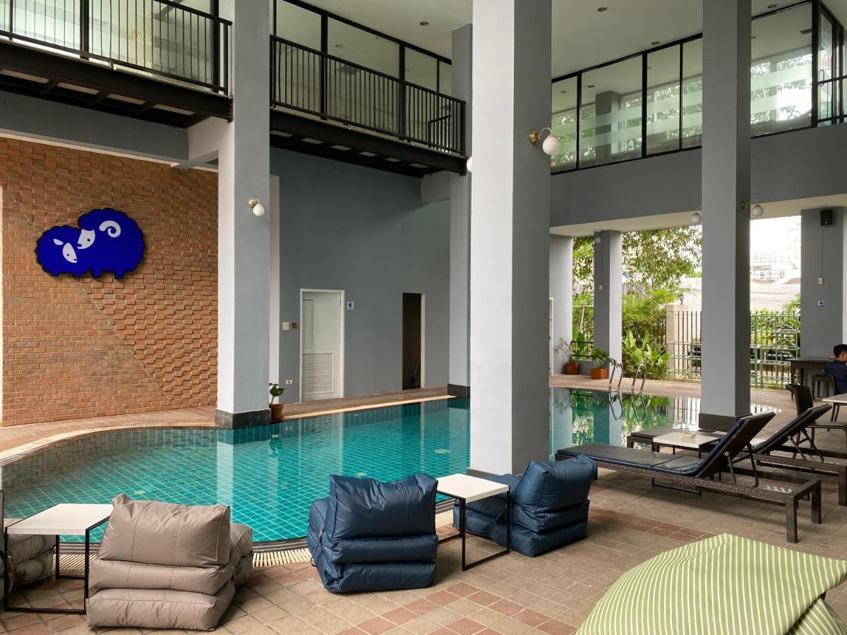 Kokotel Bangkok Dheva Thonglor Zewnętrze zdjęcie