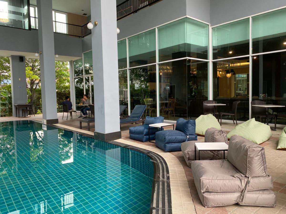 Kokotel Bangkok Dheva Thonglor Zewnętrze zdjęcie